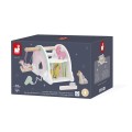 J08591-3700217385910-Janod-Drewaniany-domek-jednorozcow-z-5-akcesoriami-Jednorozce-18m+ (13)(1).jpg
